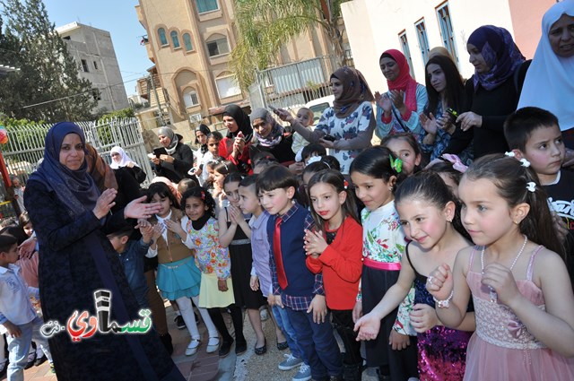 كفرقاسم – فيديو: بساتين الامل, السلام , والمحبة تحتفل بعيد الام على انغام عمو انس وجوقته ..